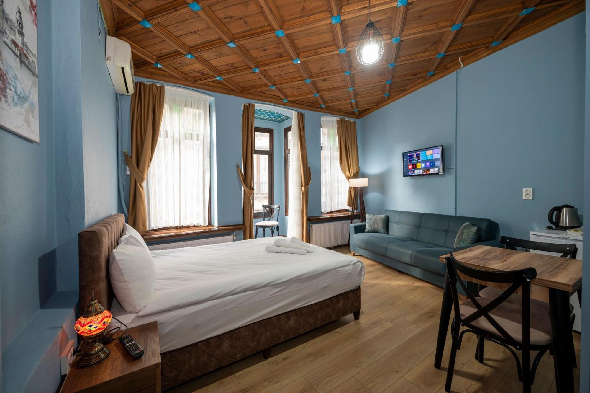Taksim Antique Hotel Istanbul Exterior photo