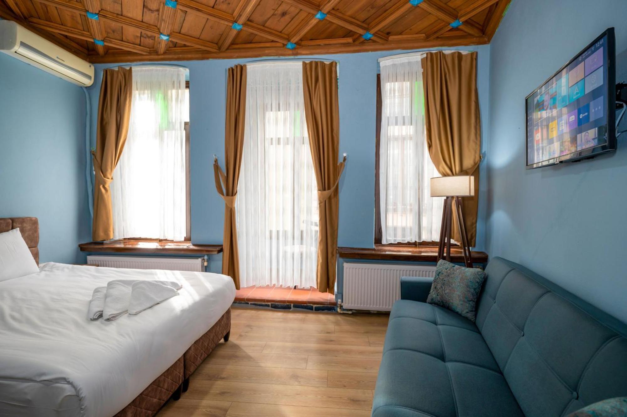 Taksim Antique Hotel Istanbul Exterior photo